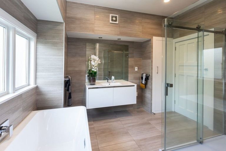 Photo of property in 59 Kotare Street, Fendalton, Christchurch, 8041