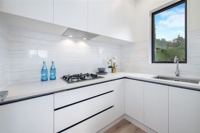 Photo of property in 12 Cirrus Way, Ranui, Auckland, 0612