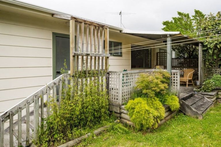 Photo of property in 16a Mawhare Street, Titahi Bay, Porirua, 5022