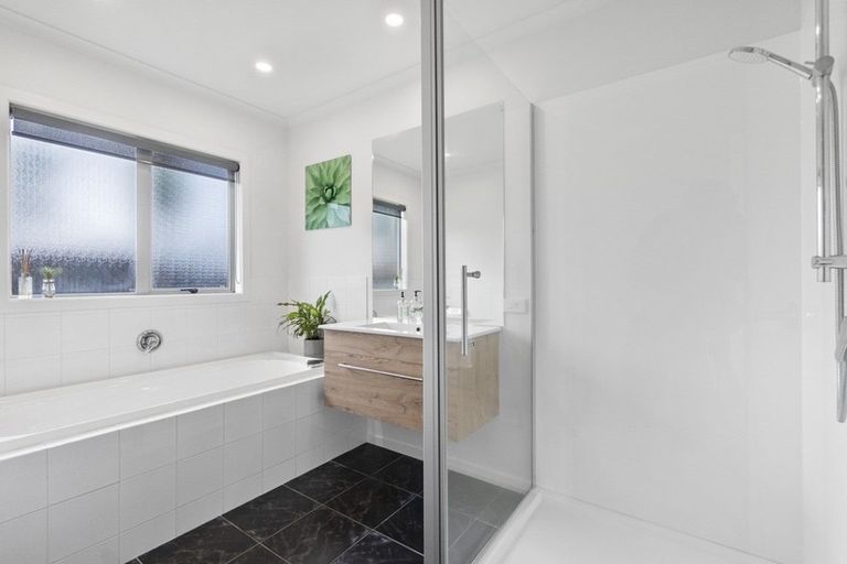 Photo of property in 3 Maccallum Court, Rototuna, Hamilton, 3210