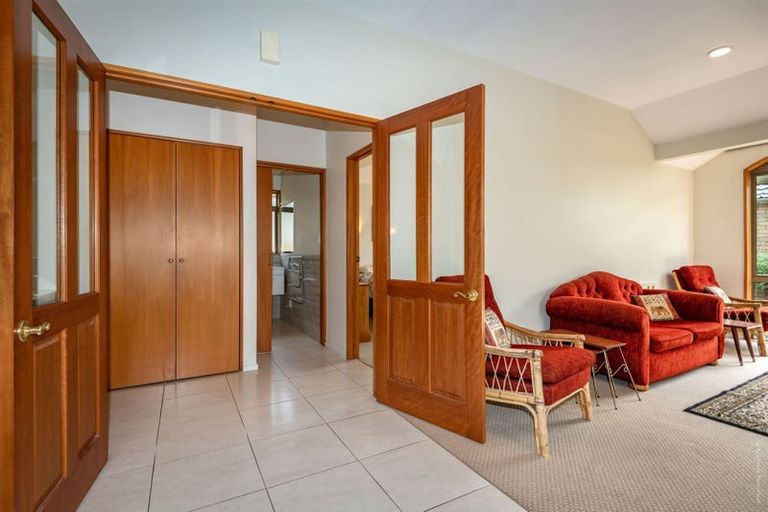 Photo of property in 2/252 Mairehau Road, Burwood, Christchurch, 8083