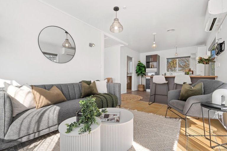 Photo of property in 106 Brandon Street, Featherston, 5710