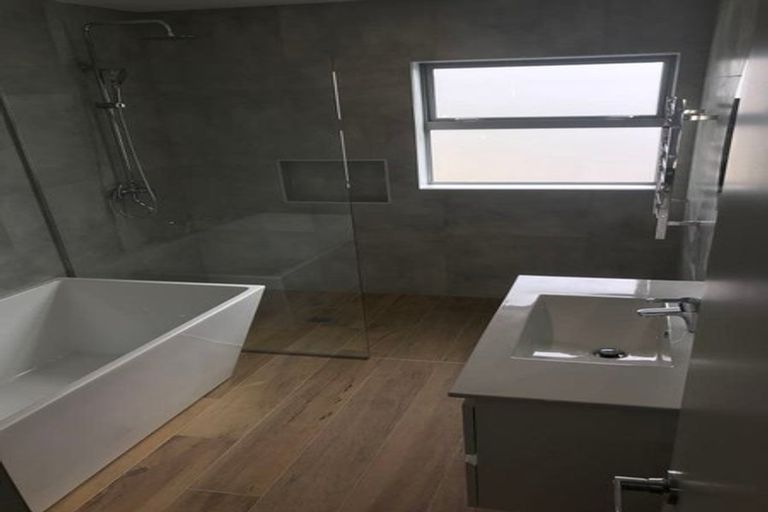 Photo of property in 1 Danden Way, Pukekohe, 2120