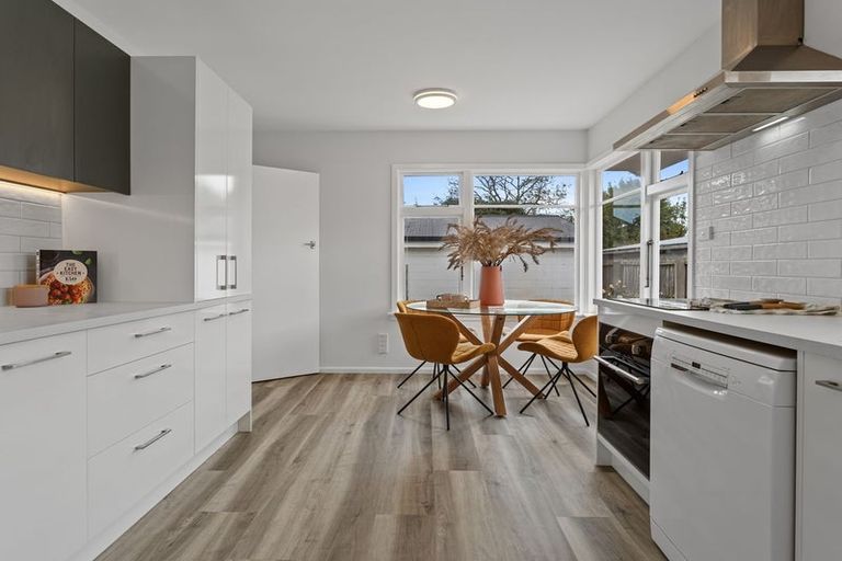 Photo of property in 40 Damien Place, Bromley, Christchurch, 8062