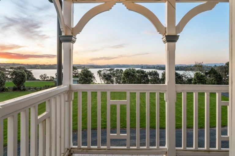 Photo of property in 111 Wharf Road, Clarks Beach, Pukekohe, 2679