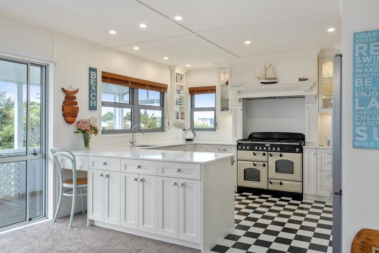 Photo of property in 14 Tamarisk Drive, Riversdale Beach, Masterton, 5872