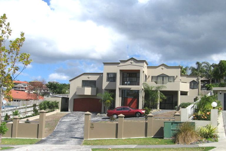 Photo of property in 86 Picasso Drive, West Harbour, Auckland, 0618