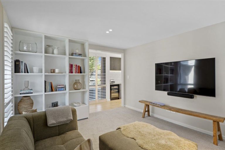 Photo of property in 2/105 Tomes Road, St Albans, Christchurch, 8052