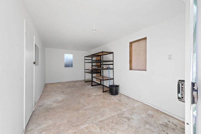 Photo of property in 15 Kensington Place, Fairfield, Hamilton, 3214