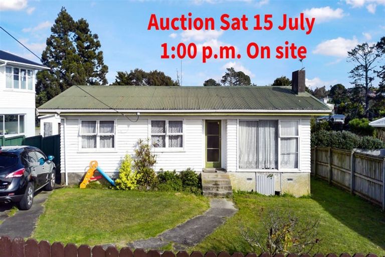 Photo of property in 8 Glen Marine Parade, Glendene, Auckland, 0602