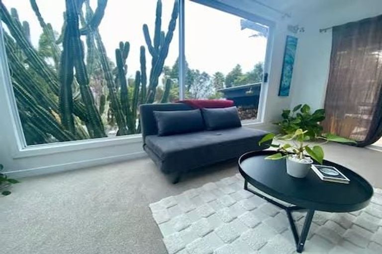 Photo of property in 4 Outlook Road, Greenhithe, Auckland, 0632