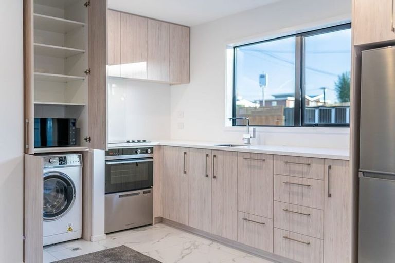 Photo of property in 6/231 Marine Parade, Seatoun, Wellington, 6022