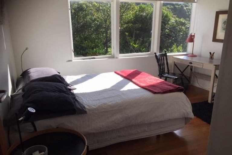 Photo of property in 36 Curtis Street, Northland, Wellington, 6012