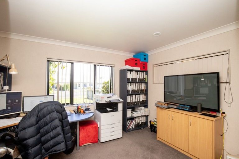 Photo of property in 43a Darlington Street, Ngatea, 3503