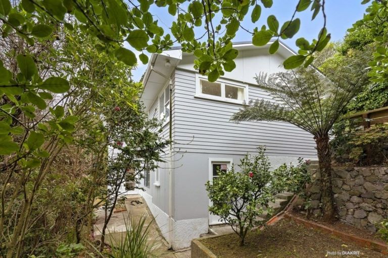 Photo of property in 34 Sheridan Terrace, Johnsonville, Wellington, 6037