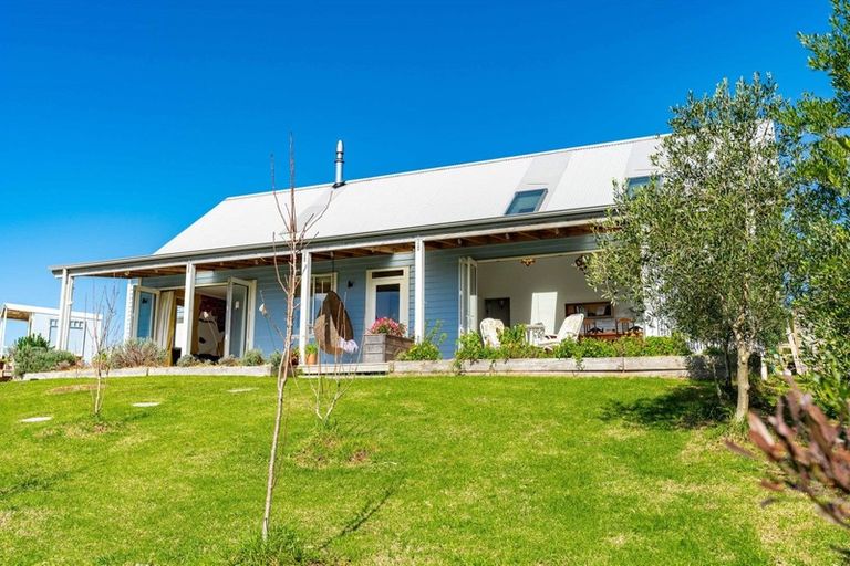 Photo of property in 8 Daphne Place, Mangawhai, 0505