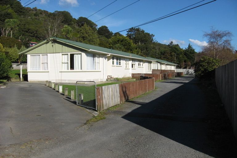Photo of property in 10d Bull Avenue, Wainuiomata, Lower Hutt, 5014