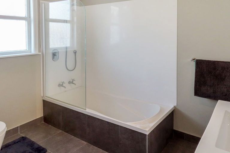 Photo of property in 53 Ward Street, Trentham, Upper Hutt, 5018