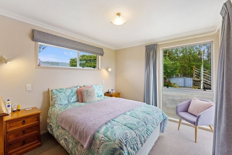 Photo of property in 921 State Highway 1, Te Horo, Otaki, 5581