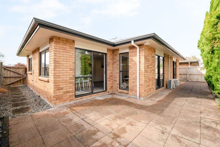 Photo of property in 11 Shrule Place, Huntington, Hamilton, 3210