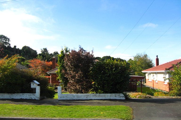 Photo of property in 8 Centennial Avenue, Helensburgh, Dunedin, 9010