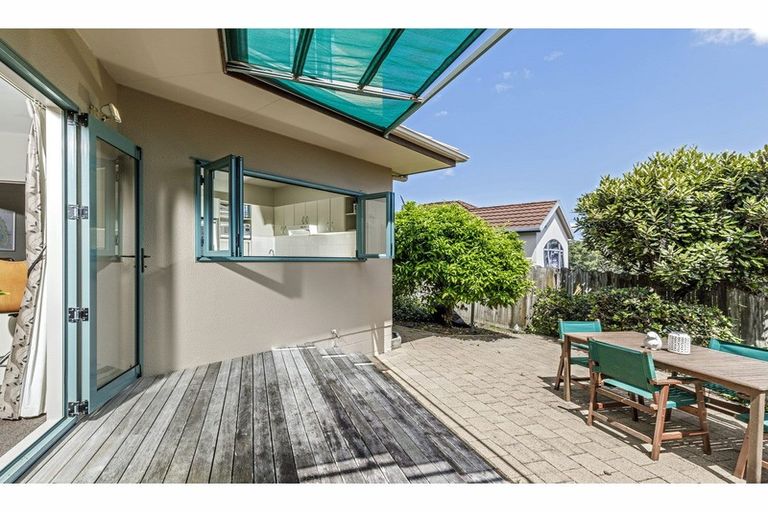 Photo of property in 127a Browns Bay Road, Browns Bay, Auckland, 0630