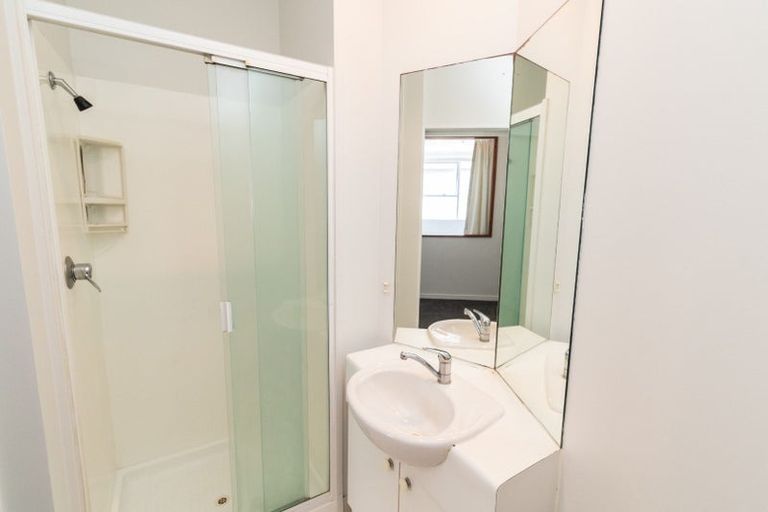 Photo of property in Regency Apartments, 5b/49 Manners Street, Te Aro, Wellington, 6011