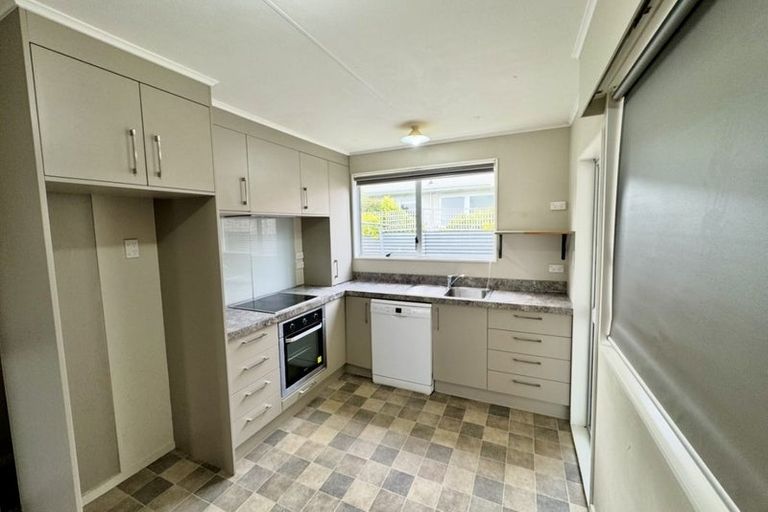 Photo of property in 12/358 College Street, West End, Palmerston North, 4410