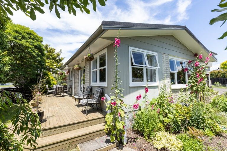 Photo of property in 2 Belmont Street, Havelock North, 4130