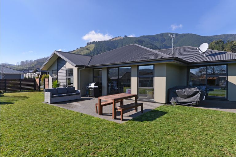 Photo of property in 81 Sanctuary Drive, Stoke, Nelson, 7011