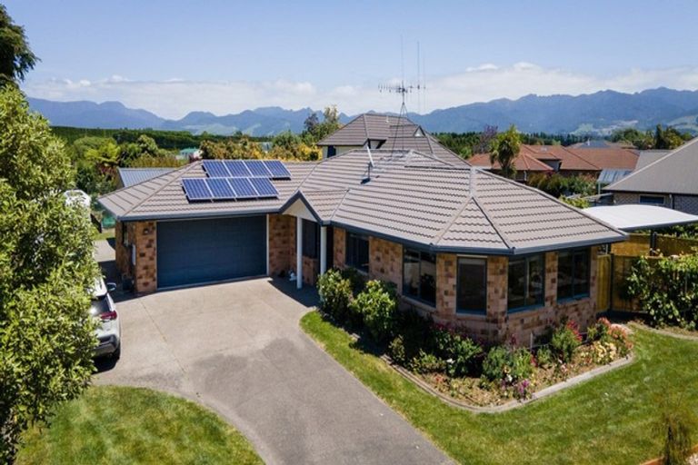 Photo of property in 2 Bransley Grove, Katikati, 3129