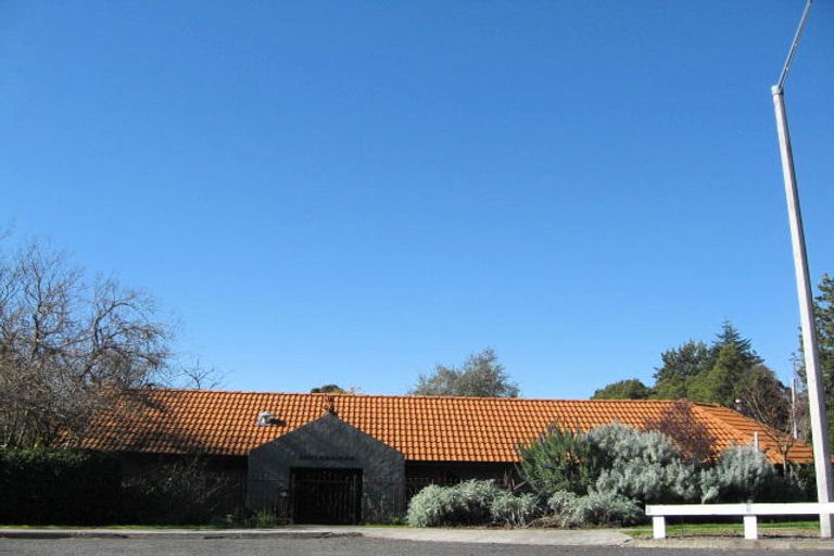 Photo of property in 65 Lucknow Road, Havelock North, 4130