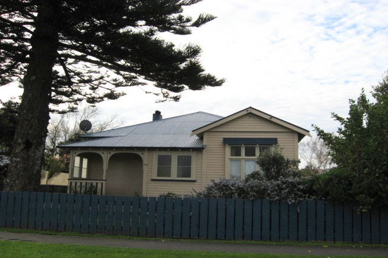Photo of property in 74 Bignell Street, Gonville, Whanganui, 4501