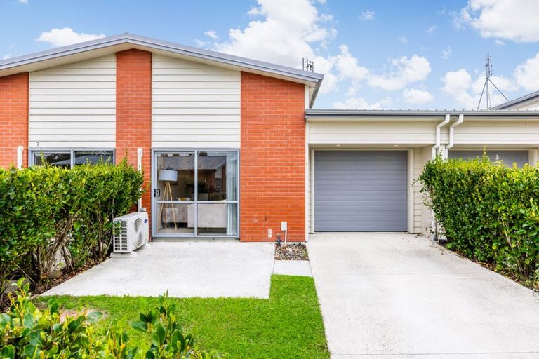 Photo of property in 8/46 Park Estate Road, Rosehill, Papakura, 2113