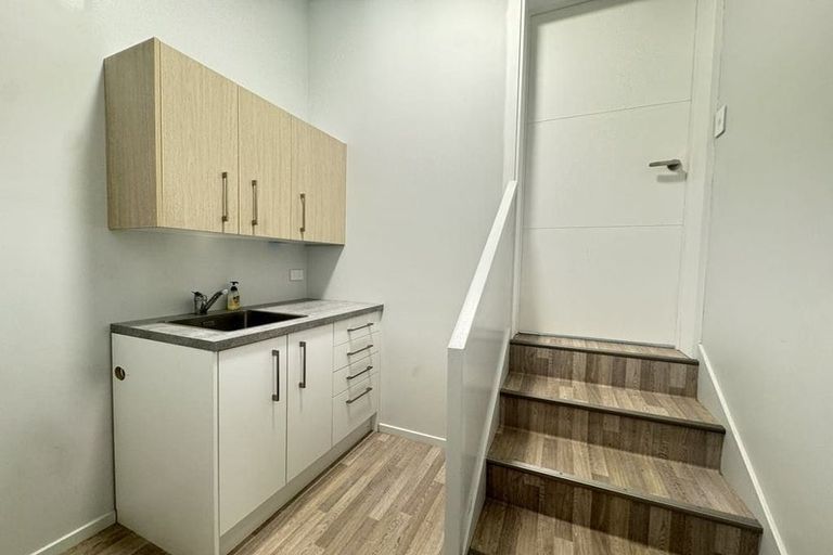 Photo of property in 32 Nore Street, Waihola, Milton, 9073