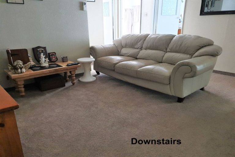 Photo of property in 9 Ranfurly Street, Dannevirke, 4930