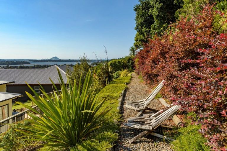 Photo of property in 48 Estuary View Road, Welcome Bay, Tauranga, 3112