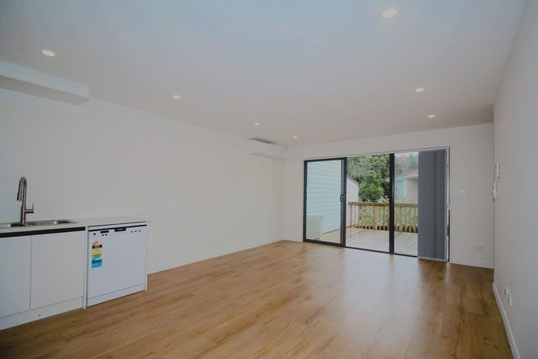 Photo of property in 59b Cedar Heights Avenue, Massey, Auckland, 0614