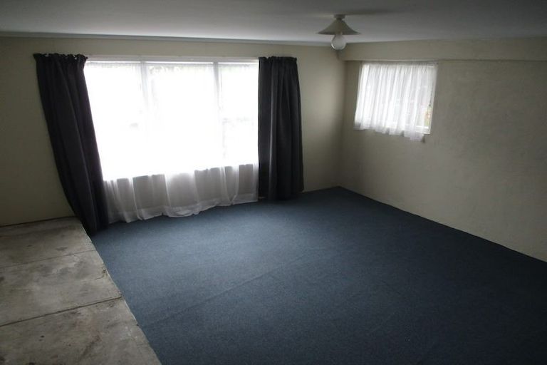 Photo of property in 361 Arapaepae Road, Levin, 5571