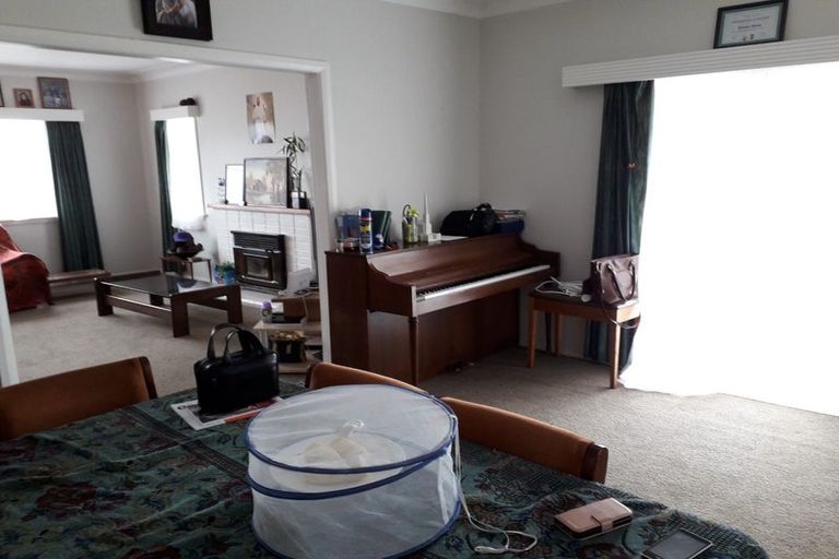 Photo of property in 43 Willis Road, Papakura, 2110