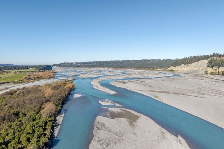 Photo of property in 17/coleridge Road, Windwhistle, Hororata, 7572