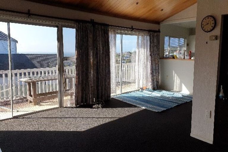 Photo of property in 19 Nigel Road, Browns Bay, Auckland, 0630