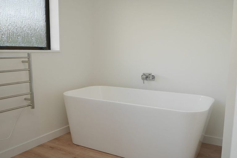 Photo of property in 9a Fiesta Grove, Raumati Beach, Paraparaumu, 5032