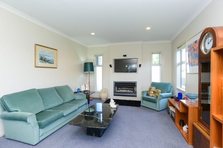 Photo of property in 50 Kapiti Drive, Poraiti, Napier, 4112