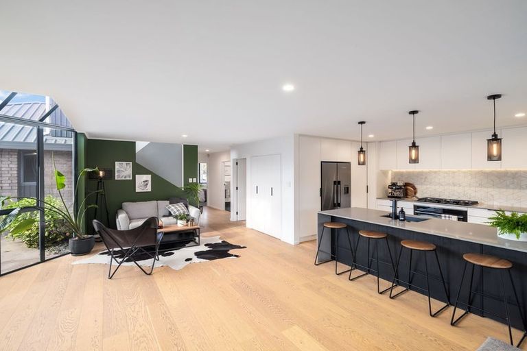 Photo of property in 115 Royal Park Drive, Parklands, Christchurch, 8083