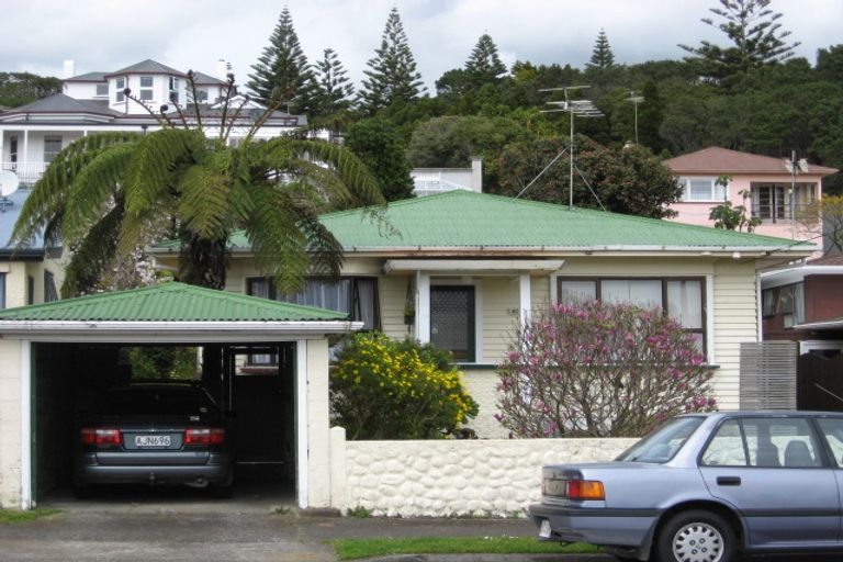 Photo of property in 40 Gilbert Street, New Plymouth, 4310