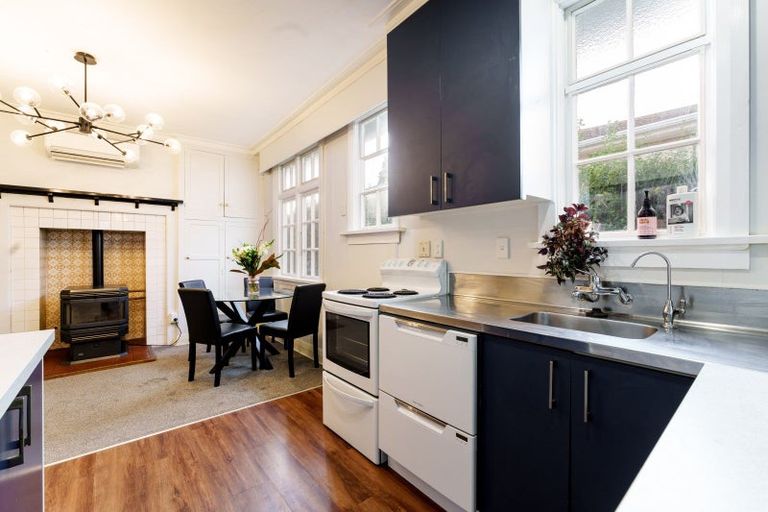 Photo of property in 19 Mornington Road, Balaclava, Dunedin, 9011