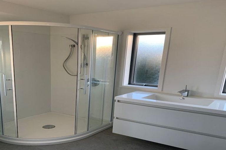 Photo of property in 14a Clipper Place, Shelly Park, Auckland, 2014