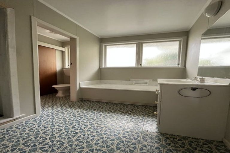 Photo of property in 6 Paua Place, Camborne, Porirua, 5026