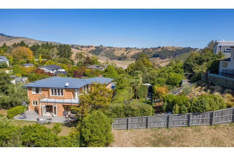 Photo of property in 7 Sasaram Lane, Cashmere, Christchurch, 8022